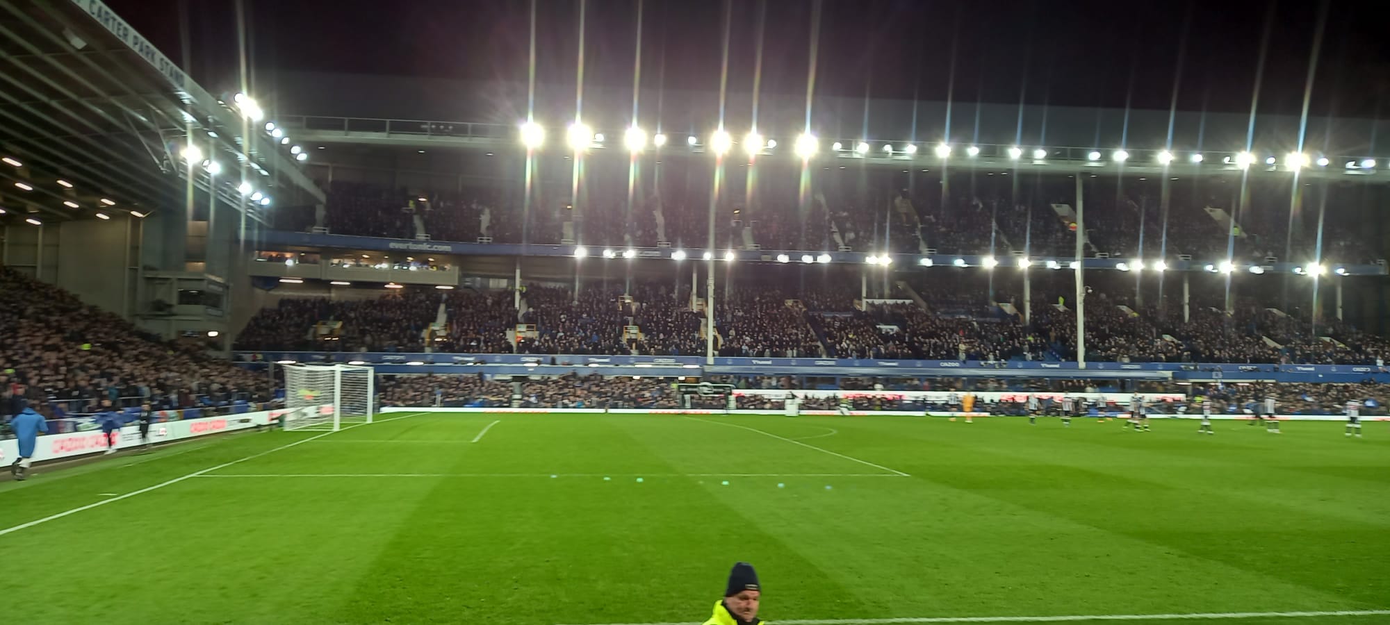 Match Report – United miss a big opportunity v 10 men Everton!